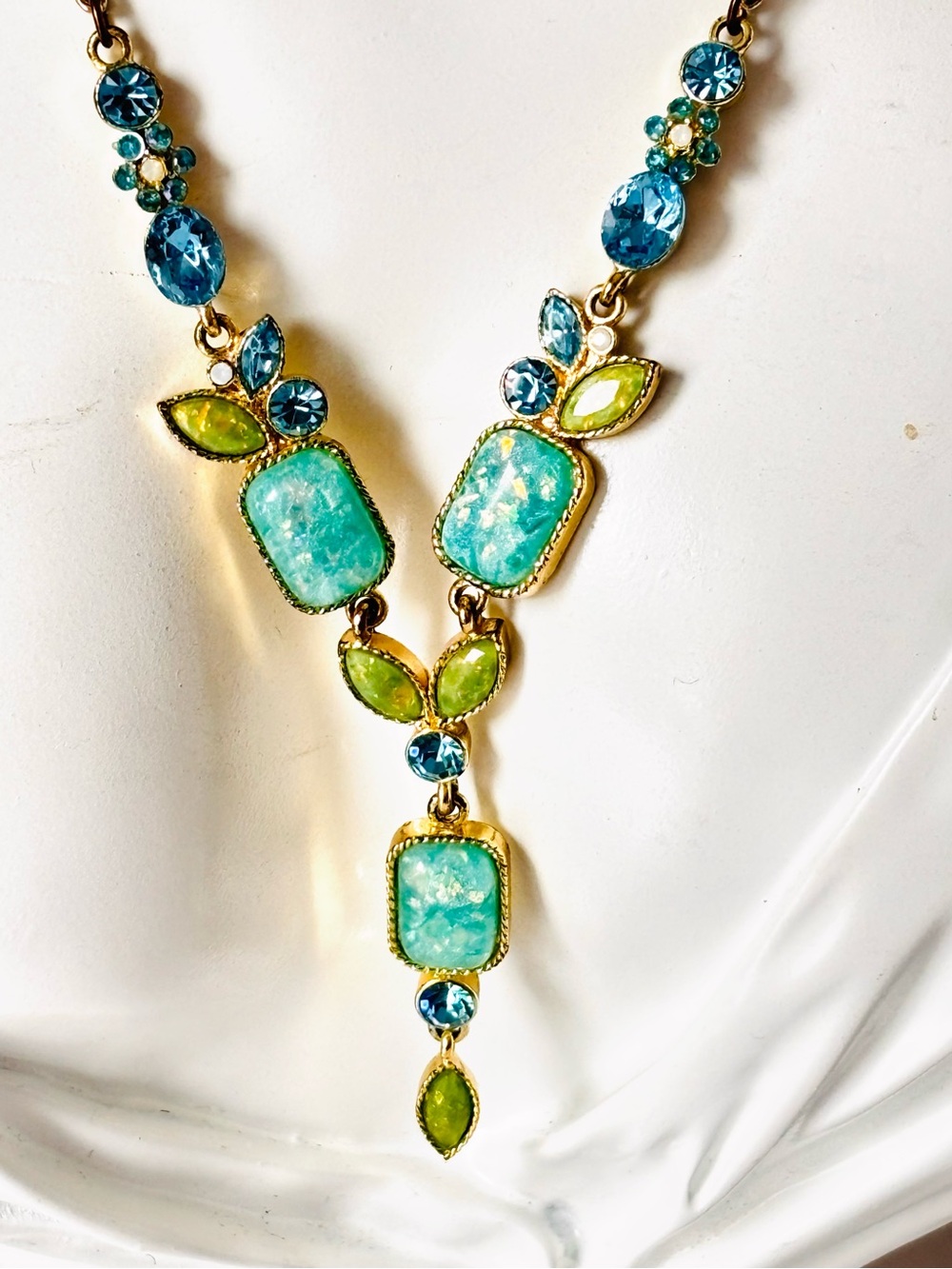 Vintage Nina Ricci Blue Rhinestone 16 Inch Necklace 1980s
